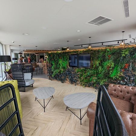 Ibis Styles Santander Hotel Exterior foto